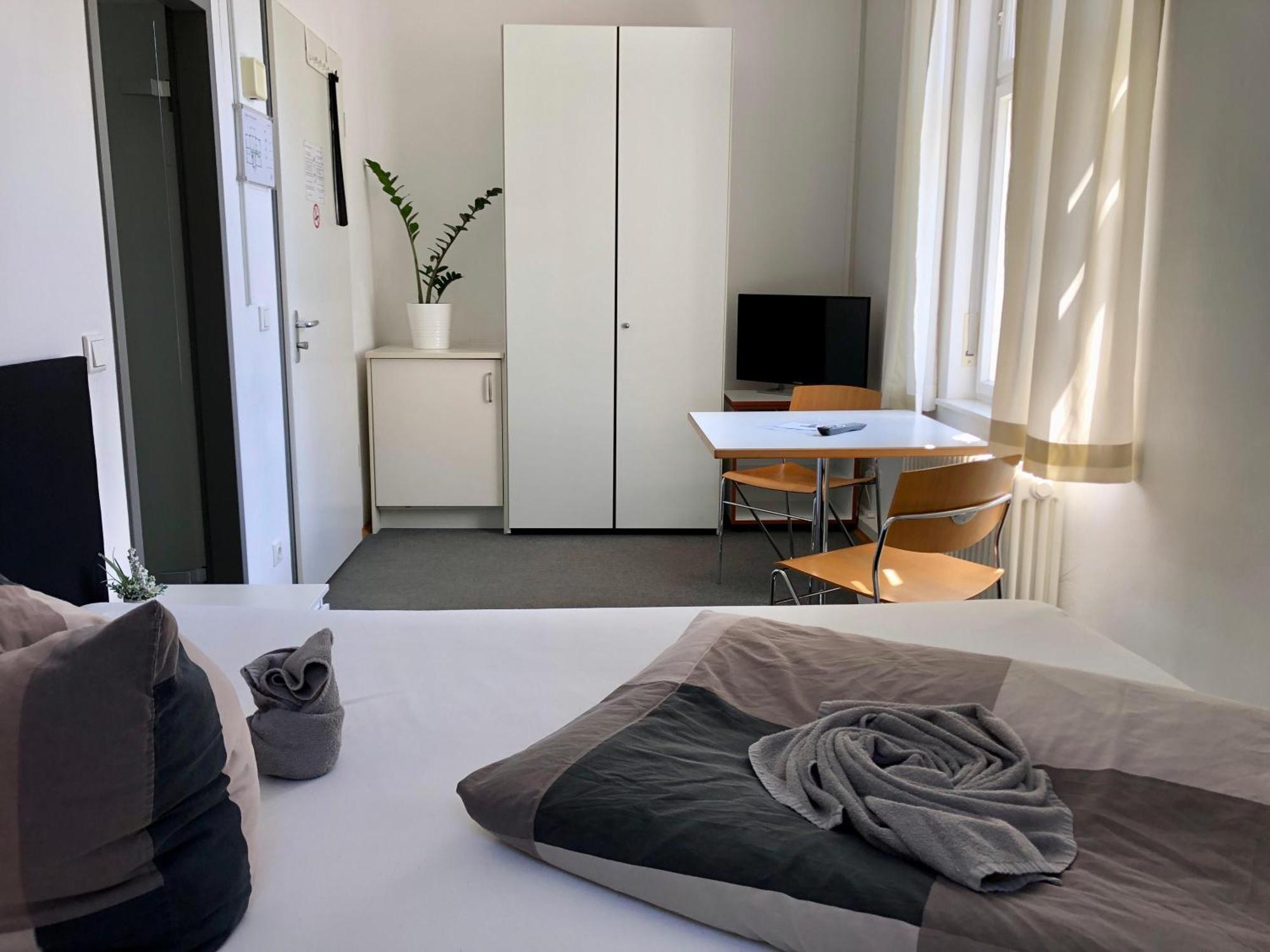 Ferienwohnungen und Apartmenthaus Halle Saale - Villa Mathilda Buitenkant foto